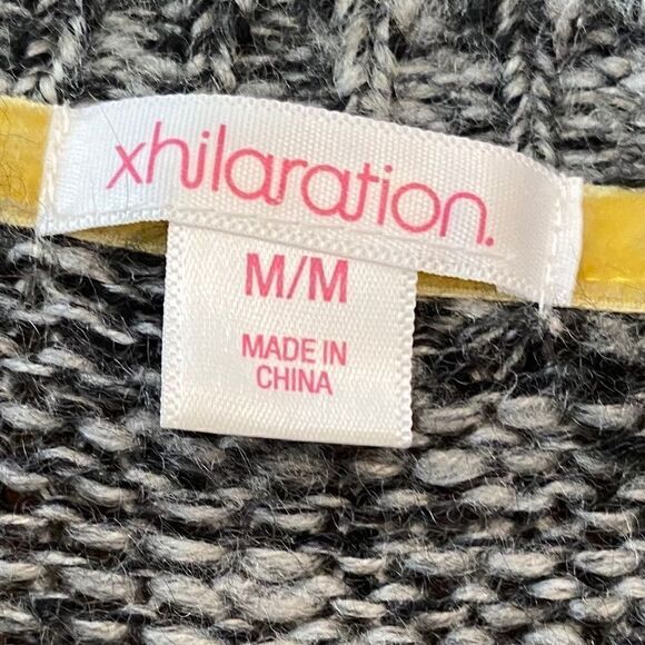 Xhilaration Sz M Black Yellow Chunky Whimsical Knit Selfie Long Sleeve Sweater - Picture 6 of 7